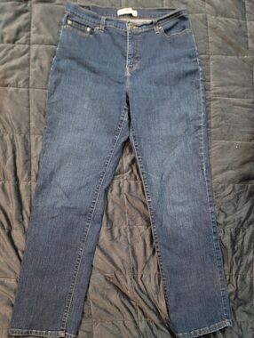 Levis Classic Women's Blue Denim Jeans